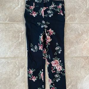 Floral stretch pants